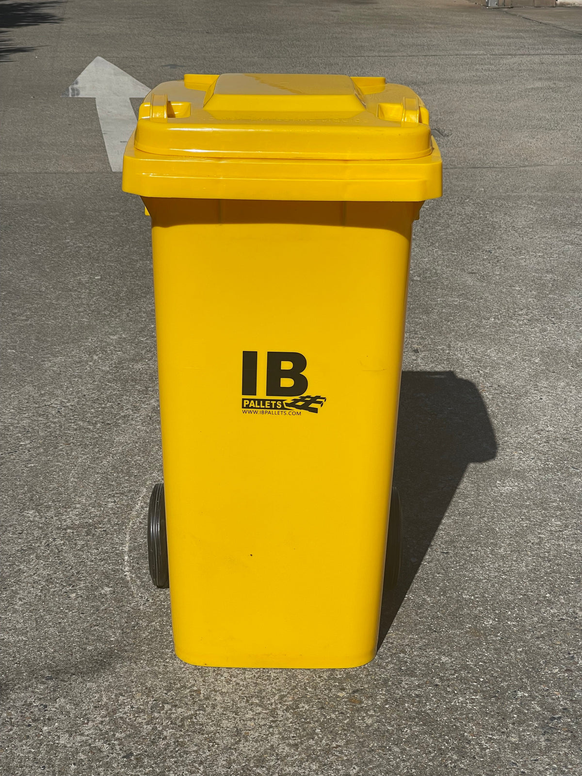 120 L Wheelie Bin | Medium-Size HDPE Waste & Recycling Bin | Easy-Move Design | ON SPECIAL NOW